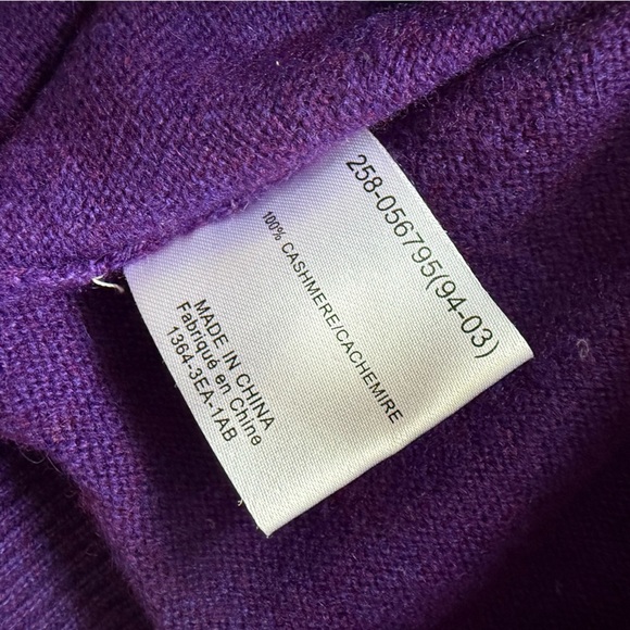 Uniqlo 100% Cashmere V-Neck Sweater in Purple Heather Women’s Size XS - Picture 5 of 9